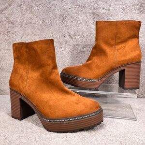 TORRID 10.5WW Lugged Faux Suede Heel Camel Chunky Side Zip Ankle Boots 18449881